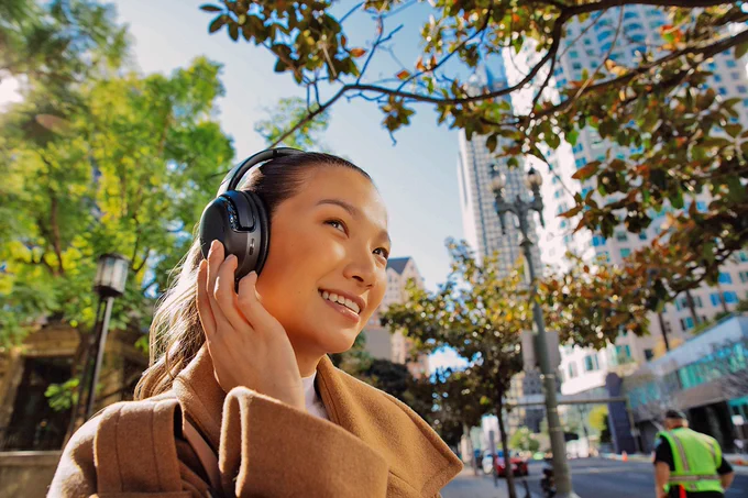 Ams Adaptive Noise Cancellation Technology Powers JBL Over-Ear Headphones
Read More https://audioxpress.com/news/ams-adaptive-noise-cancellation-technology-powers-jbl-over-ear-headphones
@amsAnalog #noiseattenuation #processingalgorithms #activenoisecancellation #activenoisecancelling #adaptivenoisecancellation