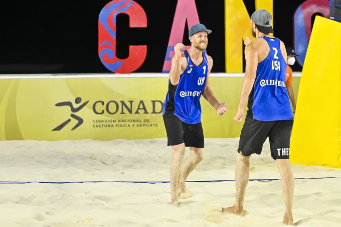 Chaim Schalk and Theo Brunner advance to the main draw of the first Cancun Hub tournament.