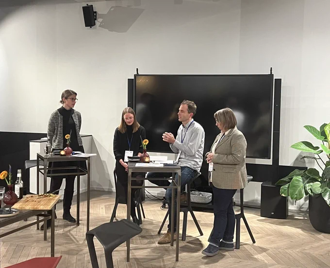 Blick auf die Podiumsdiskussion