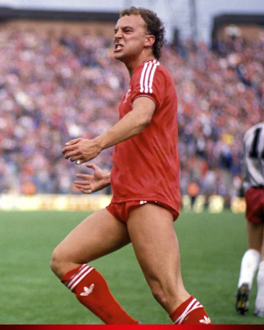 Neale Cooper celebrates his goal against Hearts in the 1986 Scottish Cup Semi-final. 