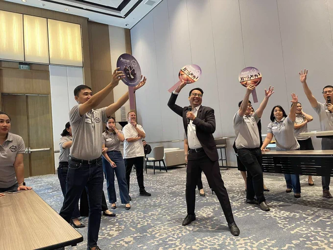 
We're kicking off a week of festivities with a five-star breakfast, fun games and awesome prizes. Stay tuned for more excitement this #GCAW2023. And since your "hi's" and "hello's" mean the world to us, the Sales team is kicking off #GCAW2023 by calling up as many clients as they can!

Stay tuned for more customer appreciation at Clark Marriott!