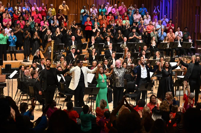 The LSO, London Symphony Chorus, the LSO Community Voices of 250 people, the Soul Sanctuary Gospel Choir sharing the stage with LSO Associate Artist André J Thomas and soloists Lurine Cato, Christian Mark Gibbs and NaGuanda Nobles. 