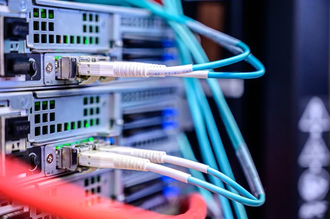 Cables Blancos Y Azules