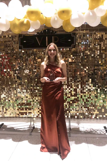 Madeline Brod received her award for Best Print Article at the Brian Lamb School of Communications 2023 Gold Carpet Gala April 28.