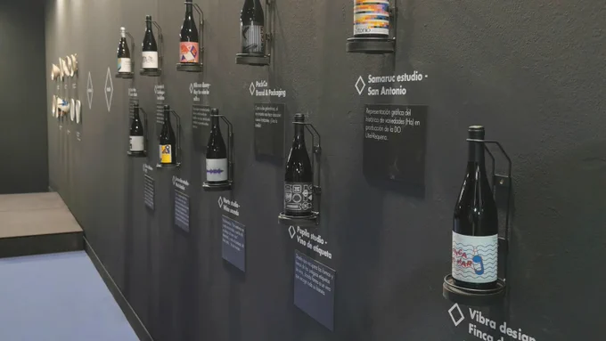 Fotografías de los objetos expuestos en la exposición Gastro design, en feria valencia