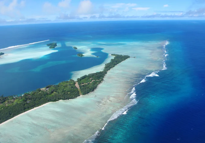 Palmyra Atoll as seen from air. Photo Credit: Kydd Pollock (The Nature Conservancy)