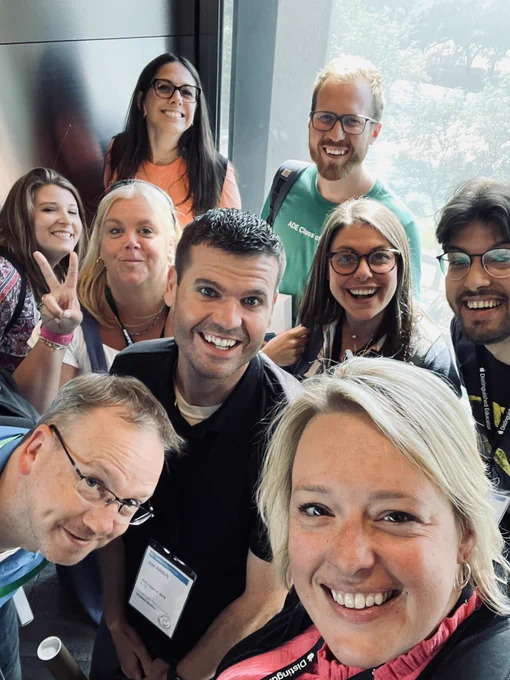 9 people in an elevator