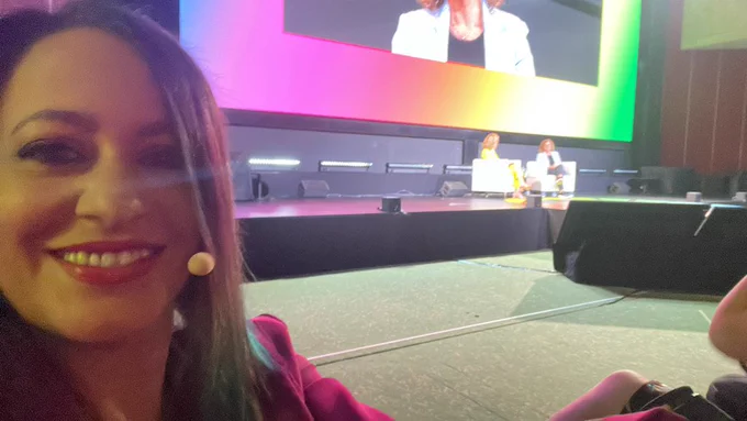 Presenter LJ Rich on the left, Doreen (ITU) and Lila (Deepmind) having a great chat about the future of AI on stage. By the way the sounds system here is legendary.