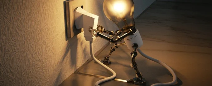 Lightbulb plugging itself in