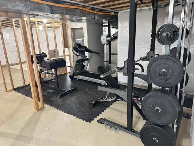 Home gym setup 