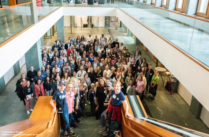 Gruppenbild der Beteiligten.