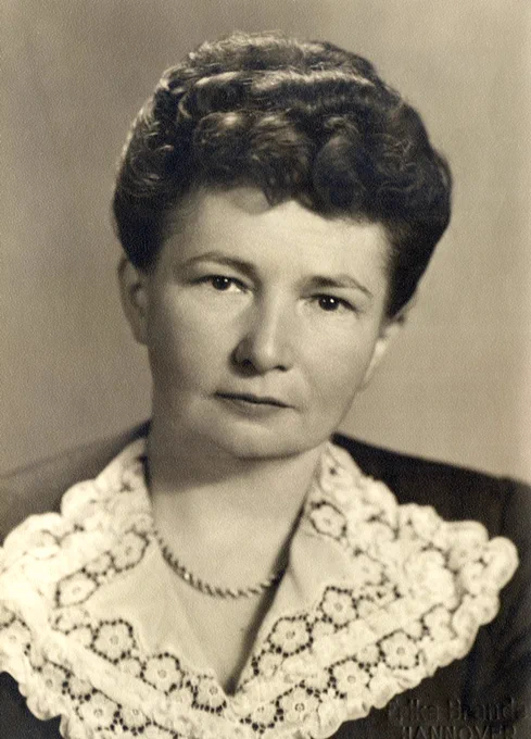 Portrait Theanolte Bähnisch