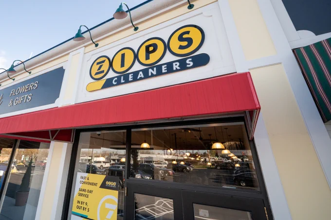Photo of a ZIPS storefront. 