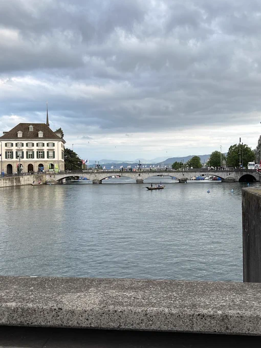 Site seeing in Zürich.