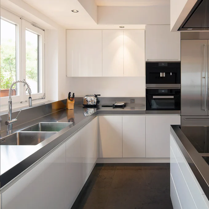 Commercial-grade kitchen cabinets add class to spaces. Experience the MT difference. Visit www.mtmsaz.com. #PhoenixContractor #MTManufacturing #Manufacturing