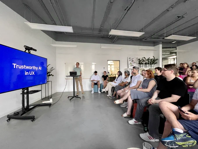 Johannes Schauer on trustworthy AI in UX