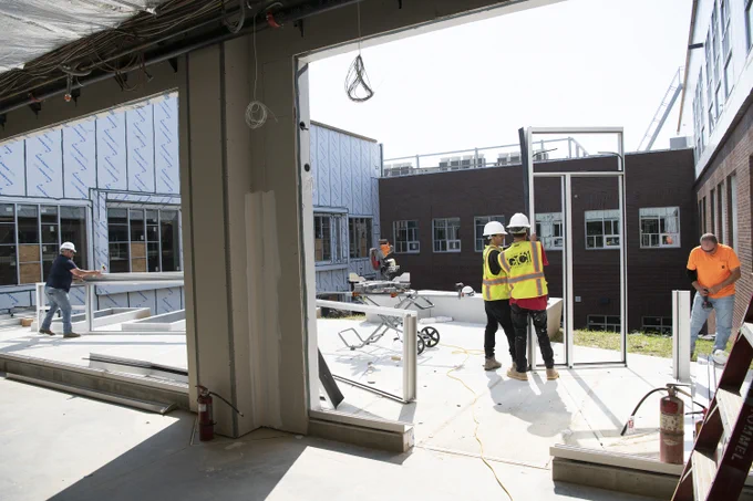 South Lake Elementary School construction and workers.
