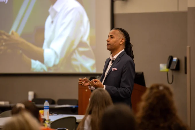 LeDerick Horne addresses educators during a keynote presentation.