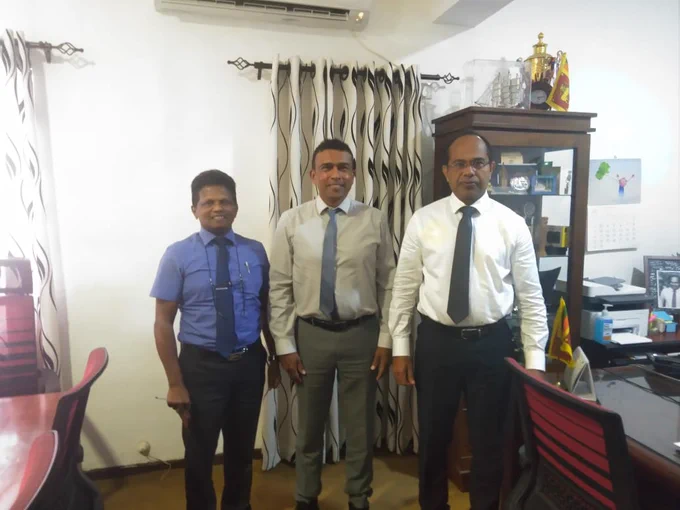 This week our Kalutara, Sri Lanka @TranscendProje1 LIVINGlab is collaborating with the Landslide Risk Management Division, @NBRO1984 & the District Secretariat Office to help nurture effective disaster risk reduction practices🌍
#DisasterRiskReduction #ClimateChange