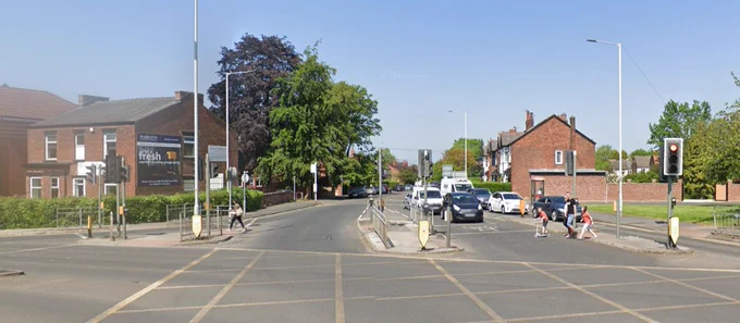 A photo of the Dialstone Lane/A6 junction.