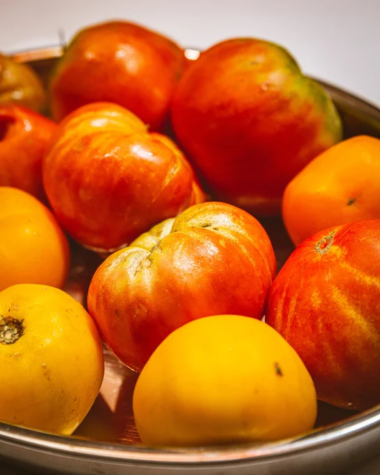 Primer plano del Tomate Huevo de Toro del Valle del Guadalhorce