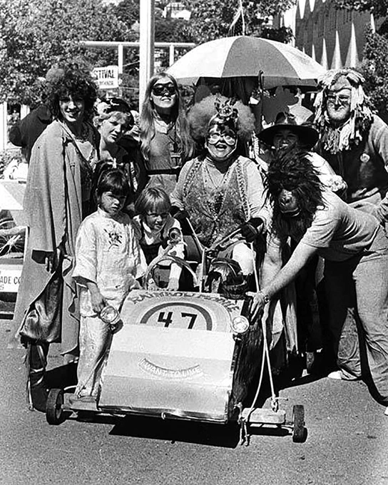 MOHAI, Seattle Post-Intelligencer Collection, 2000.107.168.05.04, photo by Robert H. Miller. [You can also learn more about the photo here: https://digitalcollections.lib.washington.edu/digital/collection/imlsmohai/id/9993/rec/1]