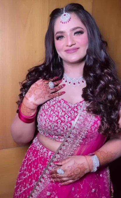 Painting dreams with shades of love and beauty 😍✨ 

MUA : @rajnisirswal  

Looking for reputed makeup artists for your big day? Sign up here for free makeup consultation and trials - https://makeup.olready.in/consult-makeup-pro
Call 8699889901 to register as a makeup artist

#weddings #instagram #trending #weddingseason #weddingday #makeup #reeltoreel #reelvideo #reelitfeelit❤❤ #reelsviral #olready #olreadydotin #yoursmartbeautyclub