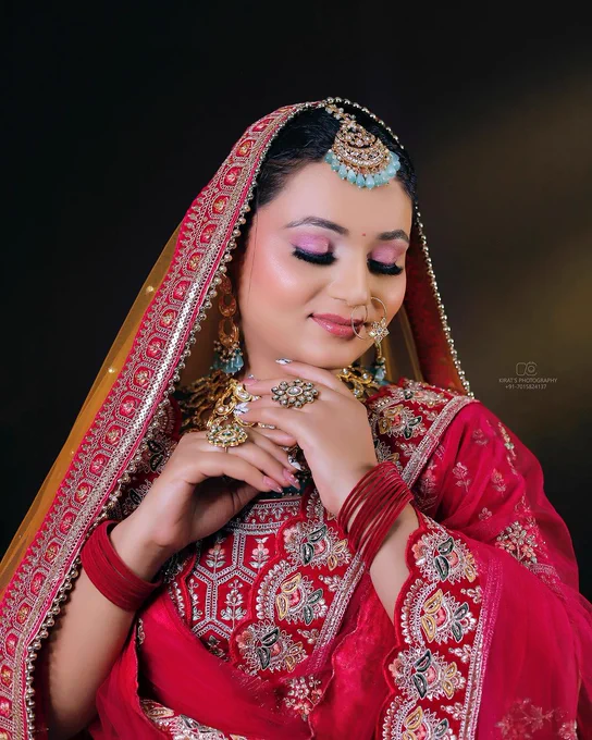 The bride shines brighter than ever 😄 

MUA : @nidhisinglamakeupartist  

Looking for reputed makeup artists for your big day? Sign up here for free makeup consultation and trials - https://makeup.olready.in/consult-makeup-pro
Call 8699889901 to register as a makeup artist

#bride #bridesofindia #bridesofinstagram #bridetobe #reelsitfeelsit #reelsinstagram #reelsoftheday #yoursmartbeautyclub #olready #olreadydotin