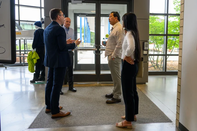 Mayor Harrell in conversation with Seattle Maritime Academy leadership.