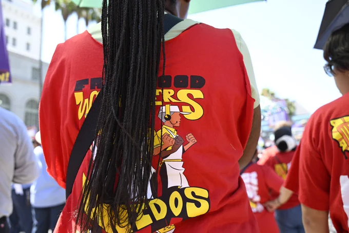 Fast food workers Unidos tshirt