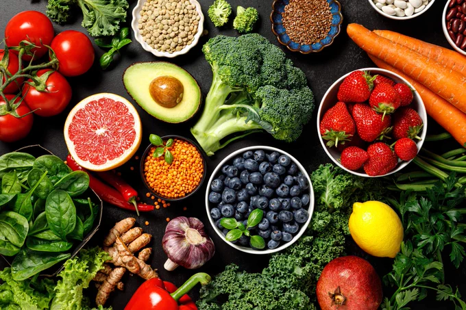 Los polifenoles se encuentran de forma natural en alimentos y bebidas de origen vegetal. / iStock