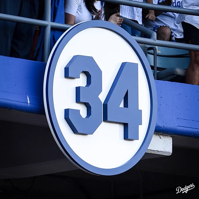 The newly unveiled No. 34 for Fernando Valenzuela.