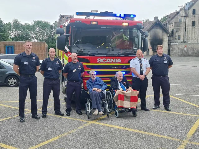 Kingsway Red Watch with former Chief Officer Thomas Watkins