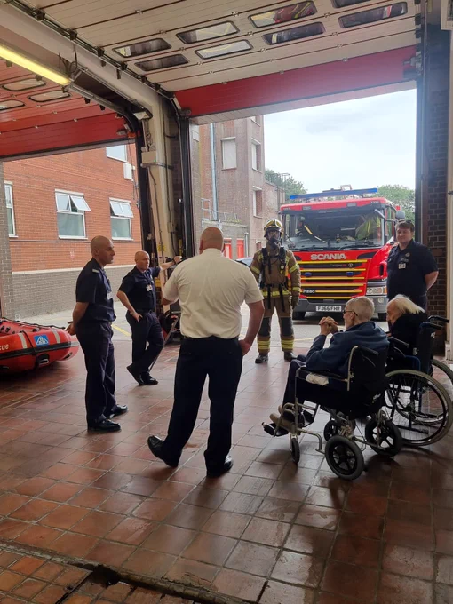 Kingsway Red Watch with former Chief Officer Thomas Watkins