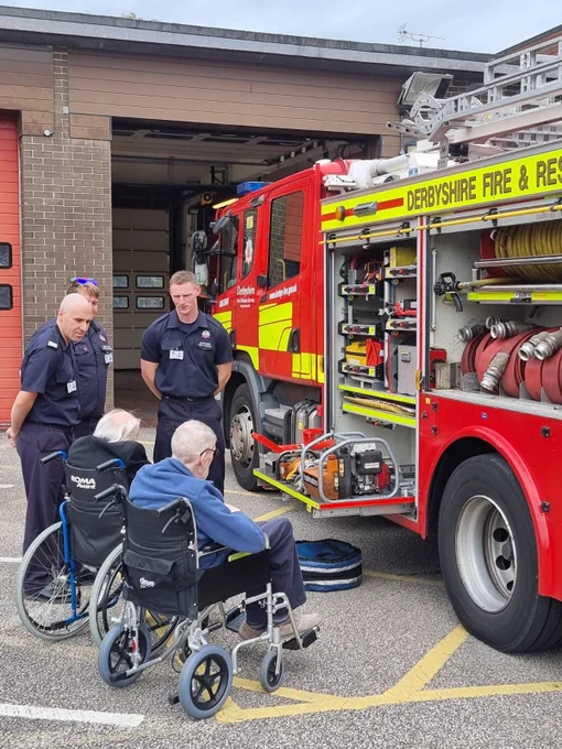 Kingsway Red Watch with former Chief Officer Thomas Watkins