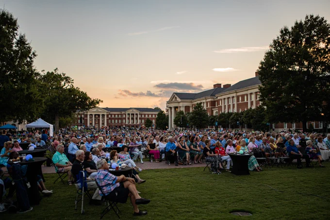 A crowd fills the Great Lawn.
