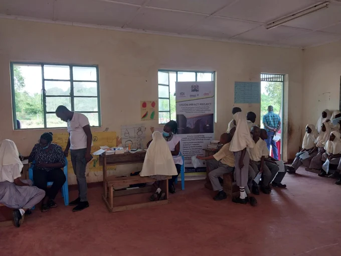 🌟Unlocking Brighter Horizons🌟
The Society joined @cbmIEH, @KwaleEyeCentre in conducting an eye screening for learners Nganja Primary School in Msambweni, Kwale County as part of the Vision Impact Project.
#VisionImpactProject #EducationForAll
