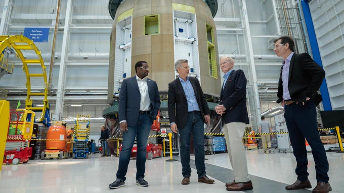 NASA Administrator Bill Nelson tours Blue Origin. 