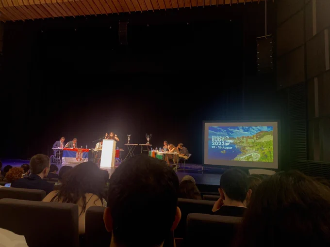 Naomi Panovka speaking on behalf of the Hist in the EUDC final 2023