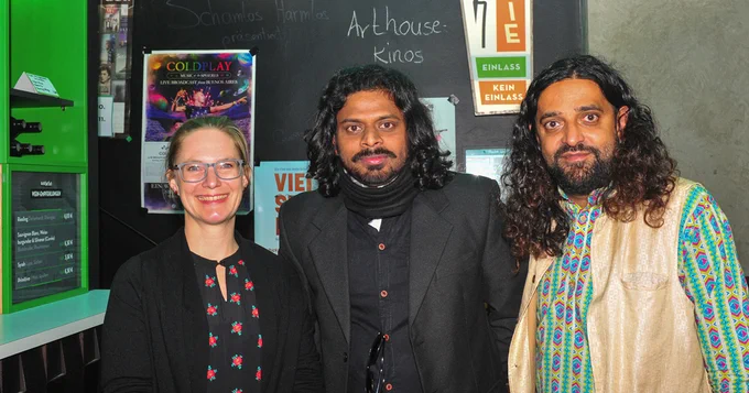 (Fotocredit: Clemens Anderlitschka, von links nach rechts: Paula Landes (Jury), Rijo Vellani (Regisseur), Subin Nijhawan (Jury)