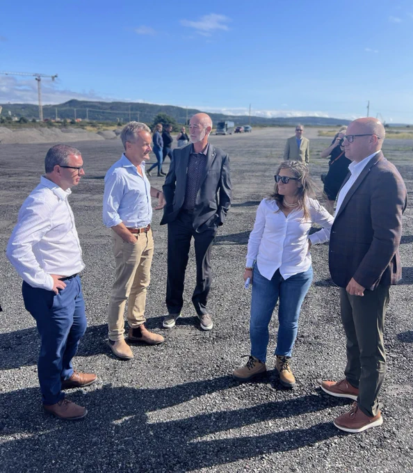 The Deputy Prime Minister touring a hydrogen production and export facility under construction at the Port of Argentia.