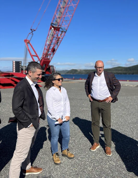 The Deputy Prime Minister touring a hydrogen production and export facility under construction at the Port of Argentia.
