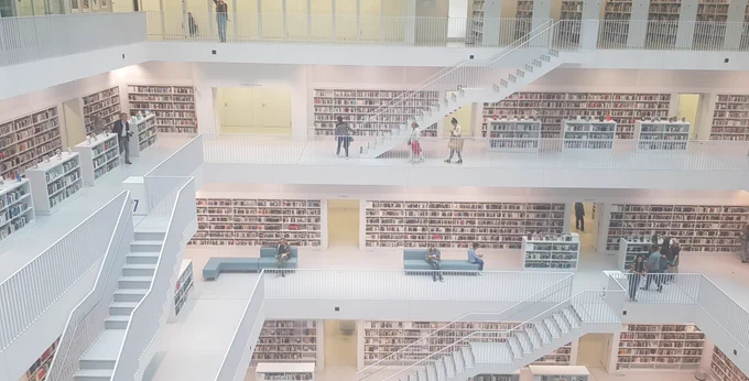 Wunderschöne Bibliothek