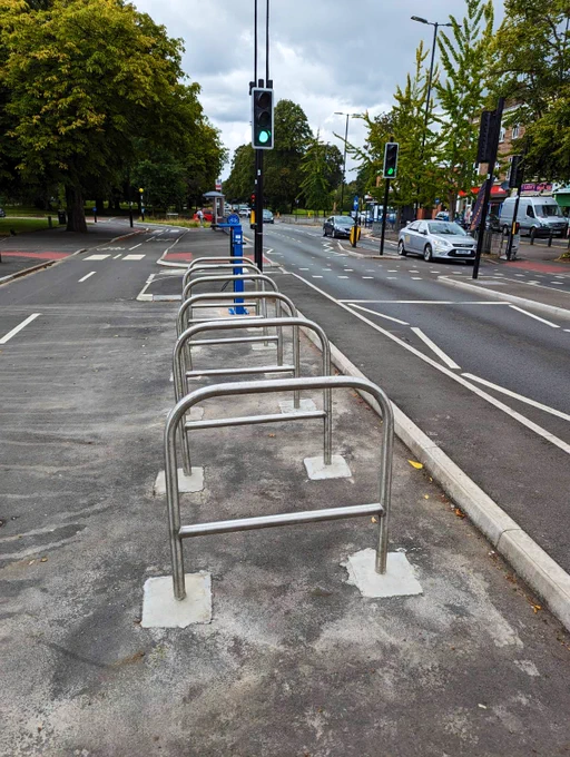 Sheffield Stands installed next to Binley Cycleway