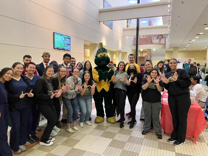 W helped WSU Applebaum students start the year Warrior Strong