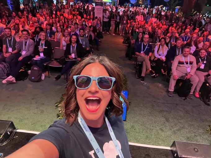 A full crowd in the Admin Theater at Dreamforce 2023. 