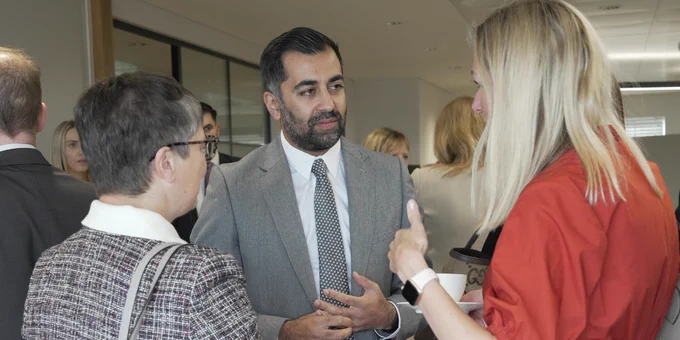 First Minister Humza Yousaf meets the Financial Services Growth and Development Board 