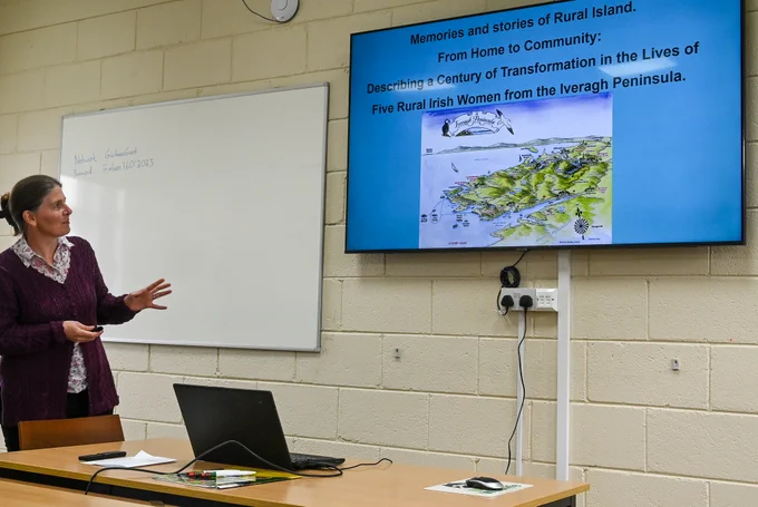 Maureen Kilgore (of Caherciveen & QUB): From Home to Community: Describing a Century of Transformation in the Lives of Four Rural Irish Women (her grandmothers, mother, etc.). This was one of several most interesting presentations by AHSI members & friends 