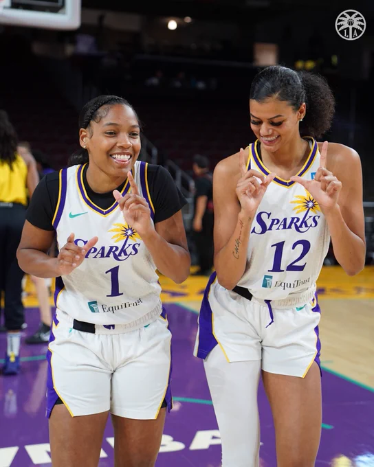 Zia and Rae on the court. 