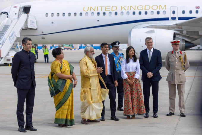 Prime Minister Rishi Sunak and his wife Akshata Murty arrive at Delhi Airport for the G20 meeting.